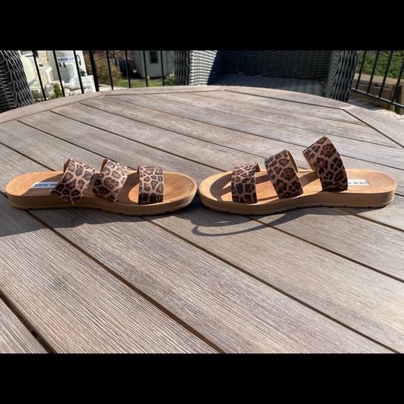 ✨Steve Madden✨ suede strappy sandals - Picture 3 of 4